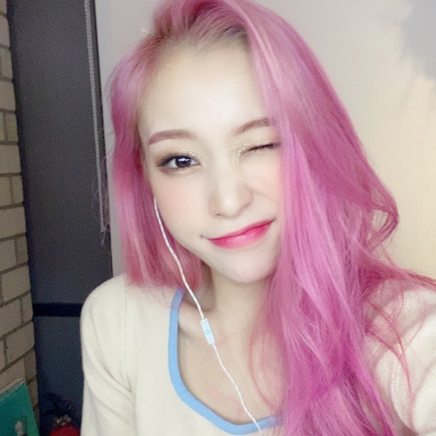 alyiana23's tweet photo. Happy anniversary to THIS ICONIC GAHYEON!!!!
#gahyeon #Dreamcatcher #DreamcatcherBOCA https://t.co/l4qyt3rIou