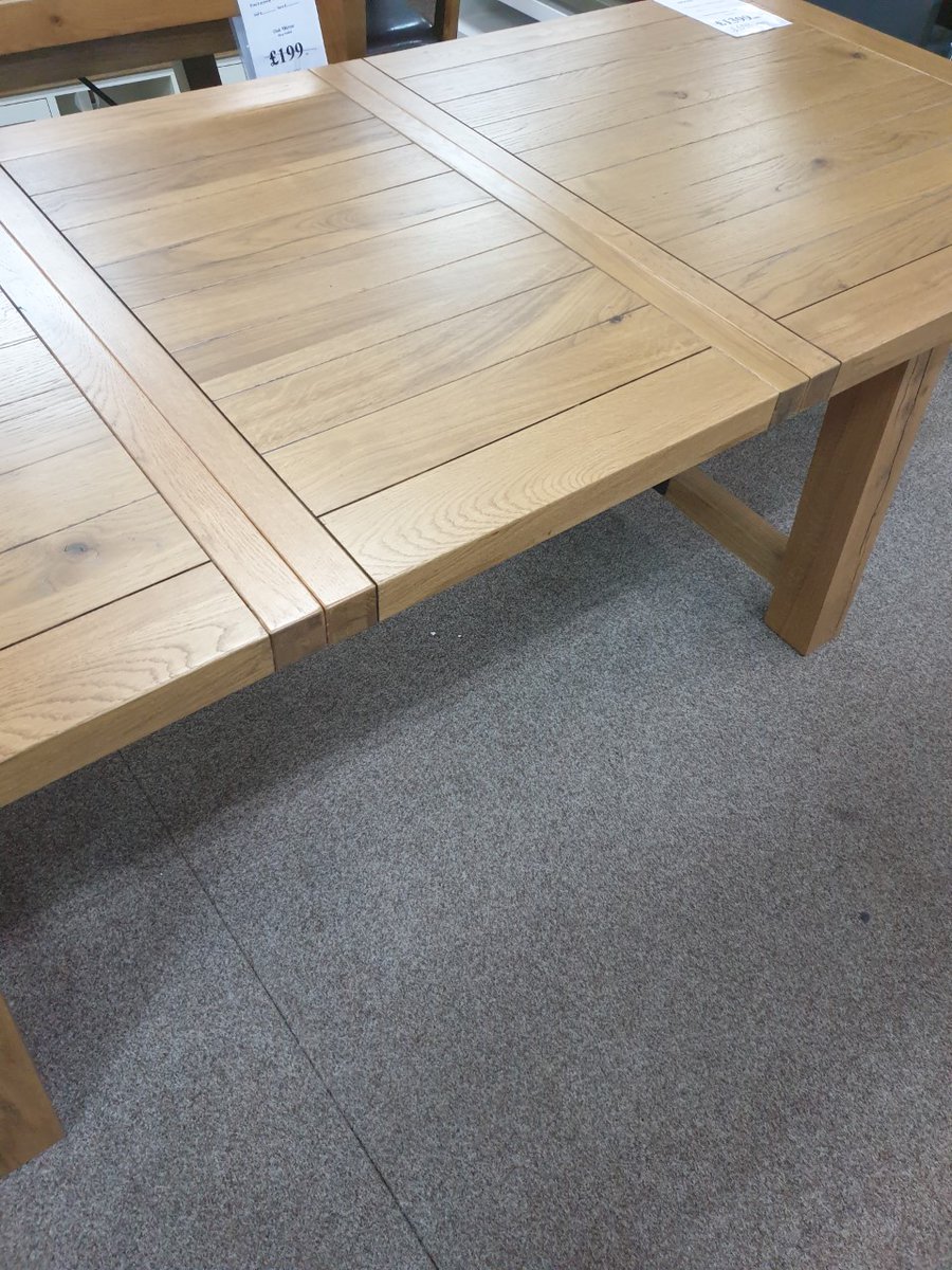 HomeWorldOnline's tweet image. handcrafted dark oak dining table, This tables design features include extra chunky tops and legs which gets its design inspiration from oak beams, which emphasizes this collection’s solid and sturdy character.
Now only £899.99 😀
#diningtable #extendingtable #oaktable #furniture