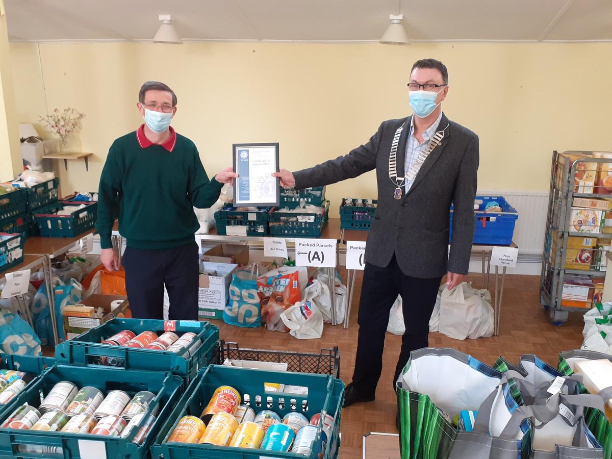 BudleighLions's tweet photo. #Budleigh #Lions are ordinary people who do extraordinary things to help others & support good causes locally & around the World. We love to step forward to volunteer, help others & make things happen. #LionsStepForward #LionsGetInvolved
@lionsclubs
#WeServe #volunteers https://t.co/RN2yh6qDp8