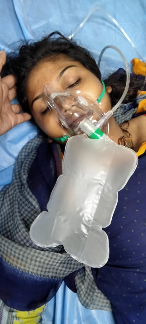 वर्दी दो या अथी दो सरकार के पास वर्दी नहीं था इसीलिए अर्थी दे दिया बेटी पढ़ाओ बेटी बचाओ अच्छा मजाकिया सर हम युवाओं से हर साल करोड़ों रोजगार का वादा करके और आज  सर अर्थी देने के लिए धन्यवाद