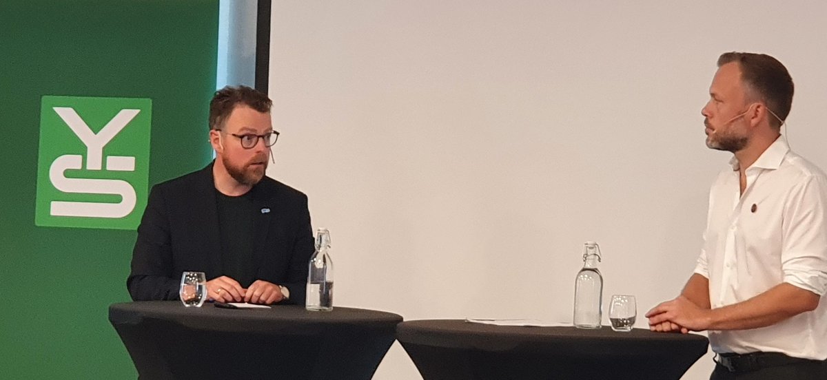 Hvordan har det politiske systemet jobbet med fagbevegelsen gjennom krisa. Behersket og opplysende duell mellom arbeidsminister <a href="/konservativ/">Torbjørn Røe Isaksen</a> og partileder @audunlysbakken hos <a href="/YSNorge/">YS</a> og #YSArbeidslivsbarometer