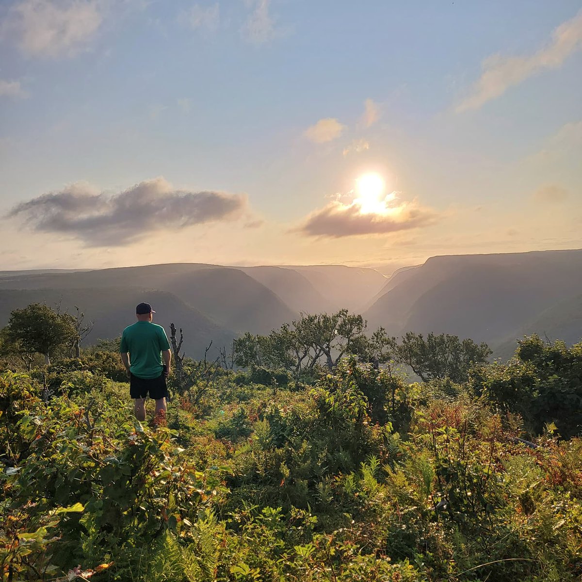 Good morning from the Montagne Noire, feeling alive when waking up atop of the mountain watching the sun rise between the mountains. What a beautiful moment 🌲🌳🌞 #CapeBretonAdventure #exploremore #sunrise #CapeBreton #ExploreCB #HikeCapeBreton #visitCapeBreton #ExploreCanada