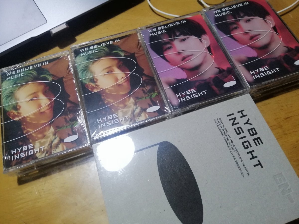 02bIuejay's tweet photo. #02bluejayUpdate
Re: Hybe Insight MD

IT'S HERE NAAAAAA! Nagstart na po akong magsort. Yung pcs po ay nilagay ko sa toploader. Pawait na lang po ng dm ko for checkout links. Kung ayaw niyo po muna ipaship/ipack ko, paki dm na lang po ako. :>

Thank you so much for your patience https://t.co/Epin6qmBPW