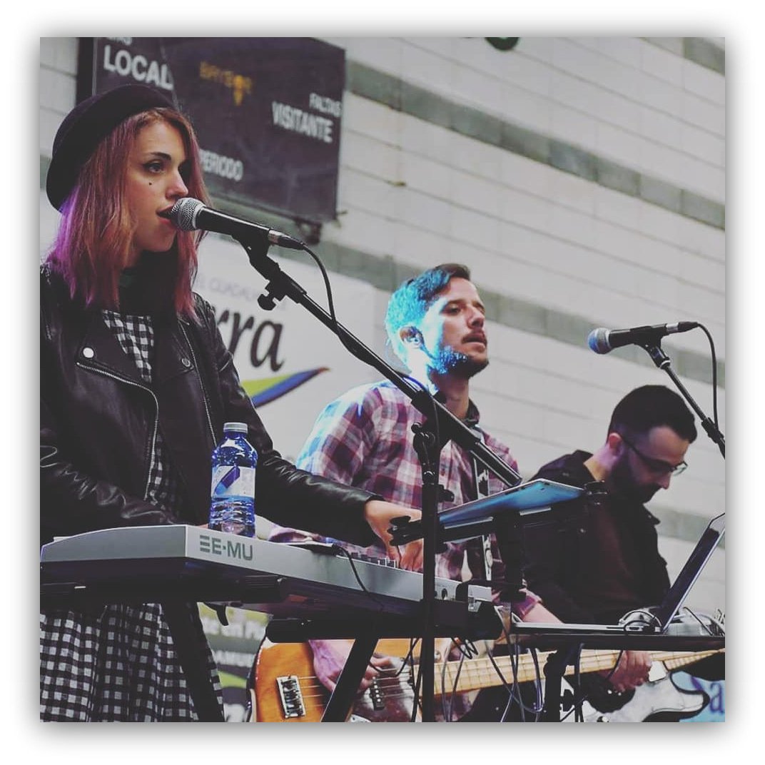 🇦​​​​​🇷​​​​​🇮​​​​​🇸​​​​​🇹​​​​​🇦​​​​​ 🇫​​​​​🇮​​​​​🇪​​​​​🇷​​​​​🇦​​​​​
<a href="/AristaFiera/">Arista Fiera</a> 

Banda
D. E. S. T. A. C. A. D. A. 
         🎸🥁       De  Hoy 

open.spotify.com/artist/6Dj3duH…