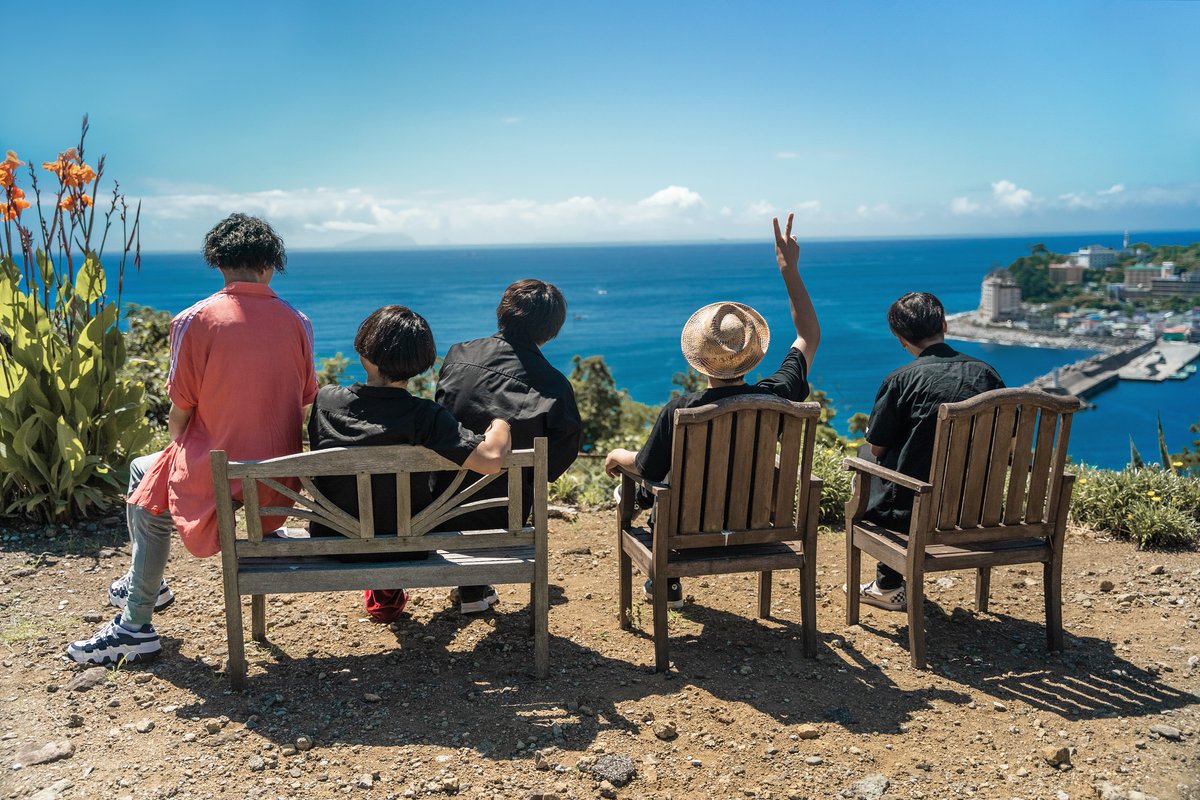 LBO999_Official's tweet photo. 【LAID BACK OCEANより大切なお知らせ】

いつもLAID BACK OCEANを応援して頂きありがとうございます。

RE:SOUZOU PROJECT FINALの1st パッケージ「音楽」の中で表現した通りLAID BACK OCEANはその活動に終止符を打ちます。

詳しくオフィシャルHPをご覧ください。
https://t.co/LLXjequMw6 https://t.co/w3LVZ1tH6L
