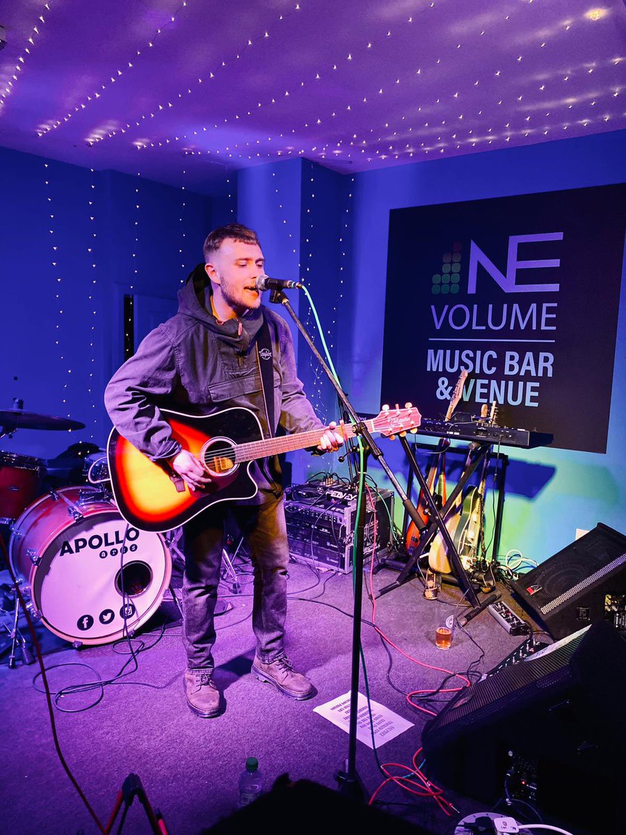 nevolumemusicbar tweet media