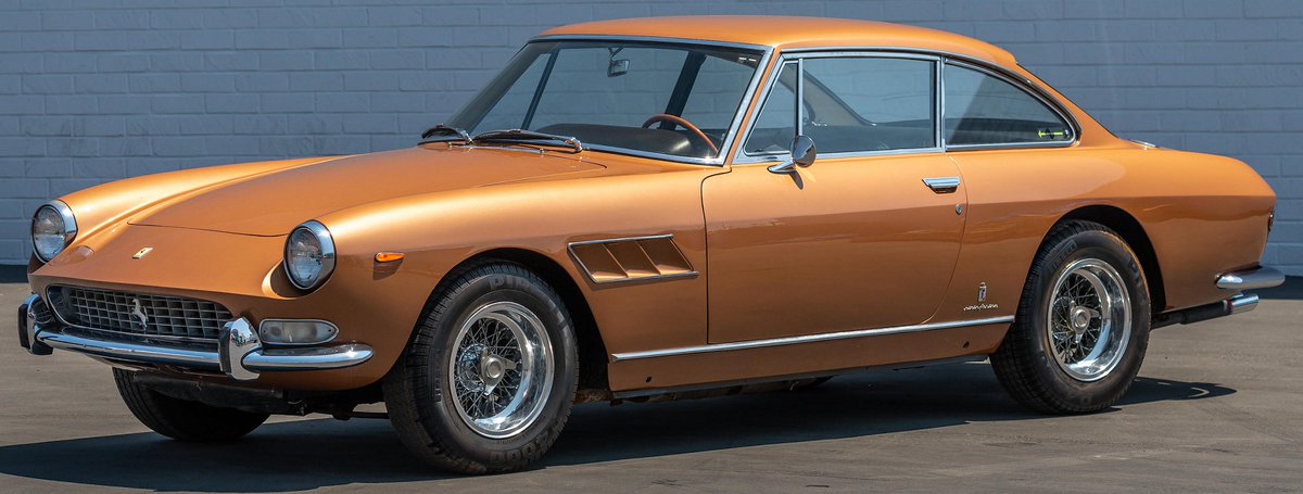 UltimativCars's tweet photo. #QuailLodge2021
The #Ferrari #330GT 2+2 #Series2 (1965-67) was made in just 460 units: 424 #LHD|s & 36 RHDs.
This unit, painted in #Nocciola (23 u.) was est. at US$120-160k (100-140k €) to be sold at US$ 246,400 (€ 209,434).
W/ a less dirty engine area, maybe even more ...🙄 https://t.co/dbLZKt4tah
