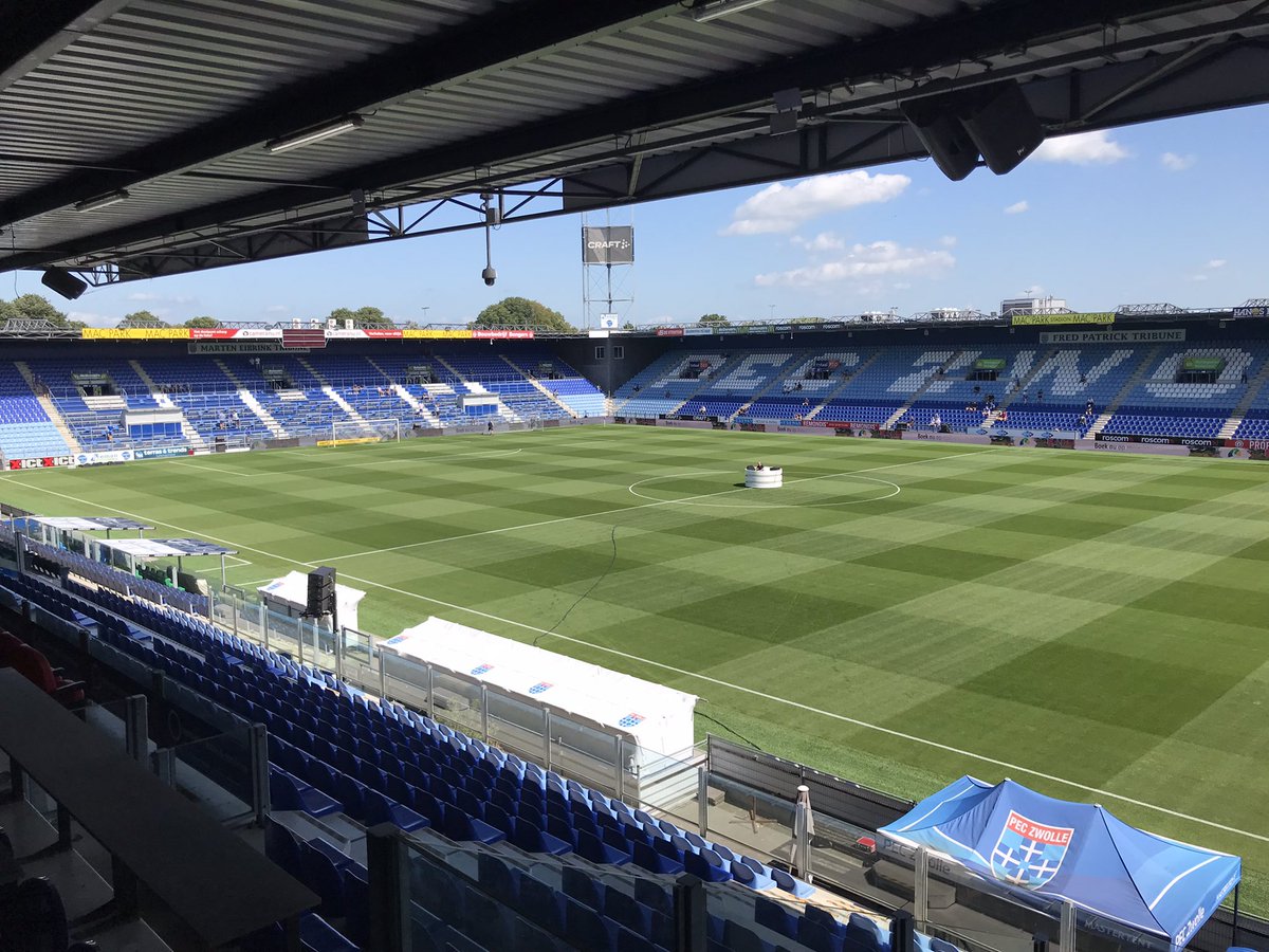 Voor het eerst sinds 1,5 jaar ontvangt Regio Zwolle United gasten bij een wedstrijd #peczwolle.

Geweldig om met onze maatschappelijke partners @peczwolleunited het seizoen af te trappen in het nieuwe #clubhuisregiozwolle.

Het team heeft veel zin in #pecvit en seizoen 2021-2022!