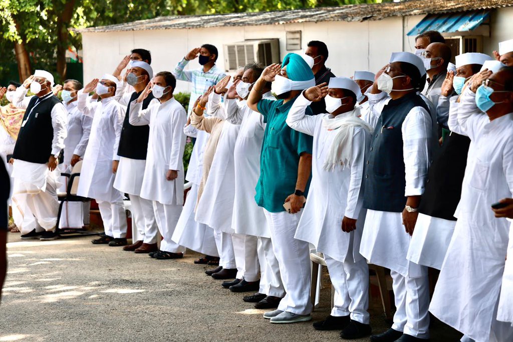 Partap_Sbajwa's tweet photo. Attended the flag hoisting ceremony at the AICC Headquarters.

It was Congress that led the freedom struggle of India. 75 years later, we will continue our solemn duty of defending the freedoms that our forefathers won.
@INCIndia 

#IndependenceDay #IndiaAt75 https://t.co/vnNgdpfHpV