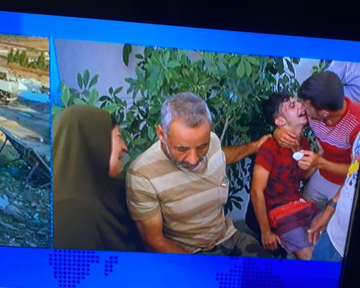 IbrahimRihan2's tweet photo. يلي بيقدر يوصلني برقم تلفون هيدي العائلة في عكار لنساعدهم بكون ممنونه. يلي ما بيعرف يعمل رتيويت لو سمحتو 🙏🙏 https://t.co/Hua0IkfzLV