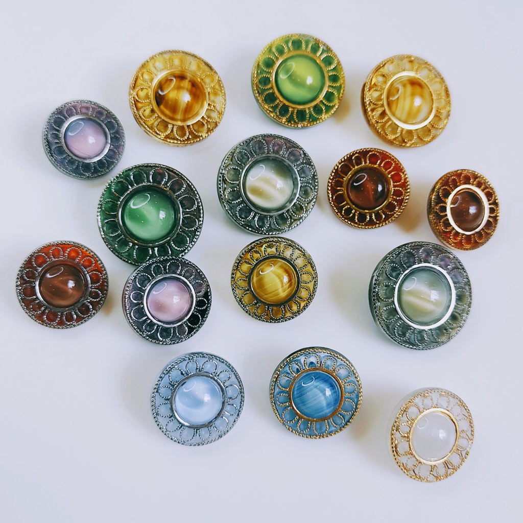 Atelier12Bis's tweet photo. New vintage glass buttons. I love the green one ! #vintage #buttons #glass #colourful #colours #handmade #hautecouture #luxury #vintagebuttons #fashion #gold #silver #couture #luxe #styleinspiration #fashionstyle #fashion https://t.co/LJtRXaVd5P
