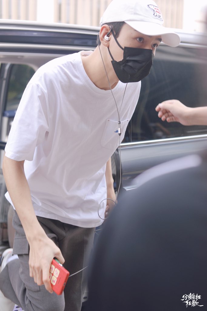 knknkb2's tweet photo. #JunZhe
Live hard today, too, Junjun.❤️

Cr:logo https://t.co/tlV5OlwGim