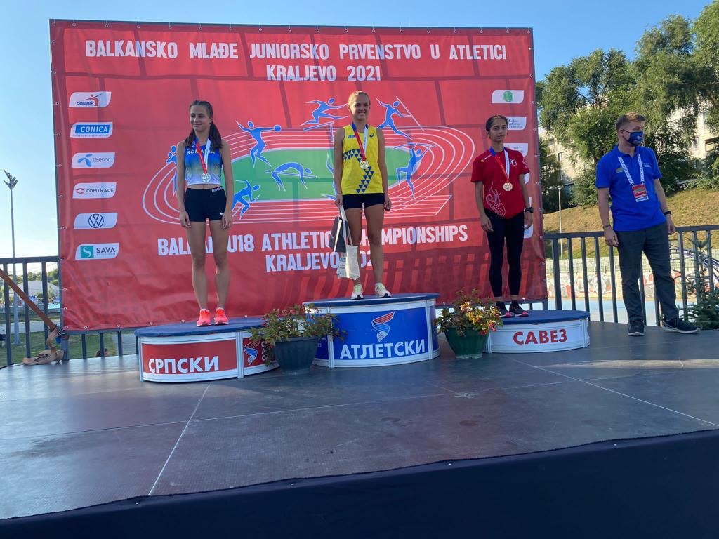 GaziantepBeld's tweet photo. 14 Ağustos 2021 tarihinde Sırbistan'da düzenlenen U18 Balkan Şampiyonası'nda 1500 m'de milli takımda yarışan @GaziantepBeld atletizm sporcumuz Hatice Kılıç 4.35.10 ile en iyi derecesini koşarak Balkan 3'üncüsü🥉 olmuştur.

Sporcumuzu tebrik eder, başarılarının devamını dileriz.👏 https://t.co/FSC4Gd2Pvy