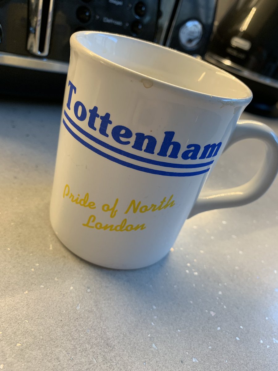 DerbsRJ's tweet photo. #coys #luckymug #thfc #coffee #grindoutaresult #upforthecup #beanAlongwait https://t.co/rhfPidoLk2