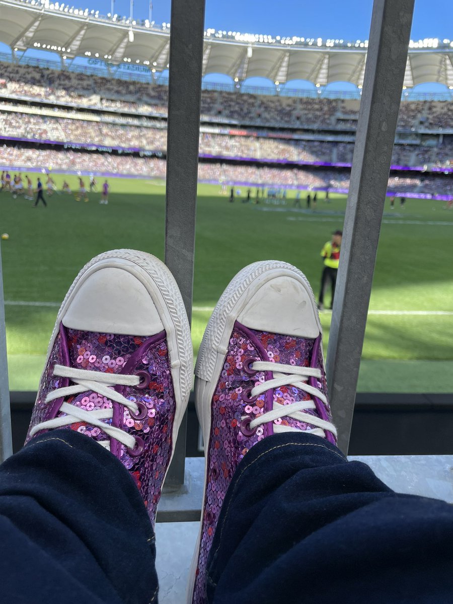 MadeleineMHKing's tweet photo. Am sure my #purple sequined #connies should help see @freodockers over the line in the #RACderby @RACWA
#foreverfreo https://t.co/feEwHsU0rV