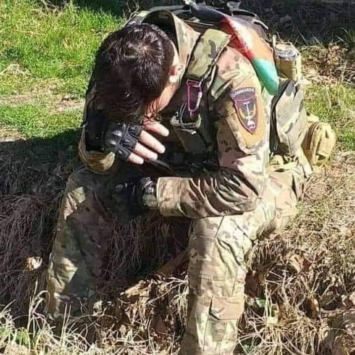 mohammadwali_12's tweet photo. په خلاصو سترګو لالی بایلم 
د بې وسۍ زور مې رګونه پرې کوینه!

#تحمل_کن_وطنم😢🇦🇫💔 https://t.co/GHHNlkI52B