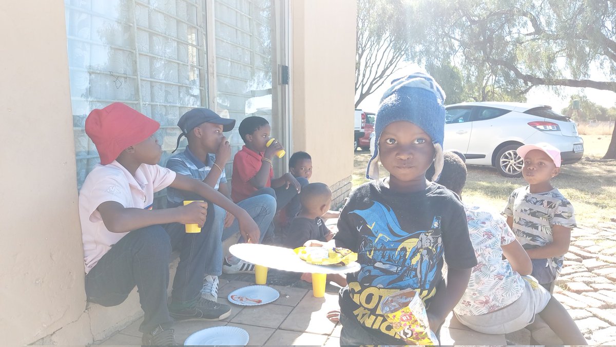 penuelist_'s tweet photo. We'll be feeding kids on Saturday, the 28th of August 2021 in De Deur in the Vaal.
If you'd like to join us or donate, please DM me or visit The Mamsie Mlotshwa Foundation page on Facebook. Let's do our bit to make the world better. #Mamsie #Charity ❤ https://t.co/um3XslVnVb