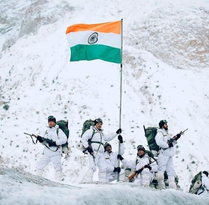 deep_original's tweet photo. सभी देशवासियों को स्वतंत्रता दिवस की हार्दिक शुभकामनाएं 🇮🇳
जय जवान 🪖 जय किसान 🌾

#ProudtobeIndian 
#IndependenceDay 
#KisanMajdoorEktaZindabaad https://t.co/vqlmaxPLHm