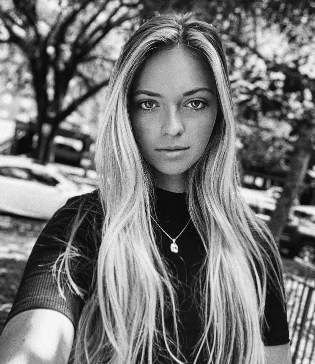 — Wild things that turn me on
Drag my dark into the dawn.