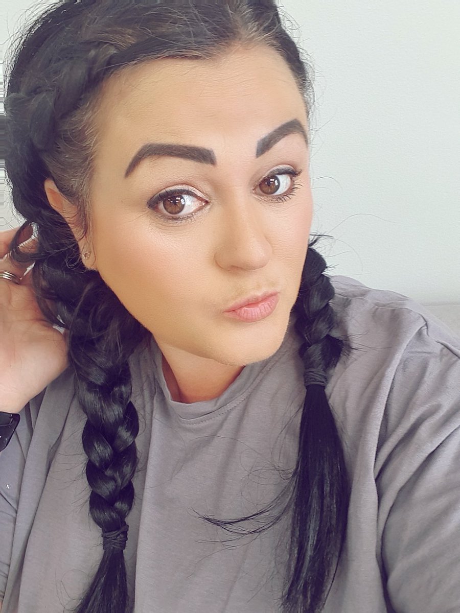 lisajune1980's tweet photo. Younger vibes today.... going in 41 not too bad.....before u ask yes 1st was a filter 2nd in not.......#Over40 #Liveliness #Westhampnett #SeasonIsBack https://t.co/x77mDgW1Hg