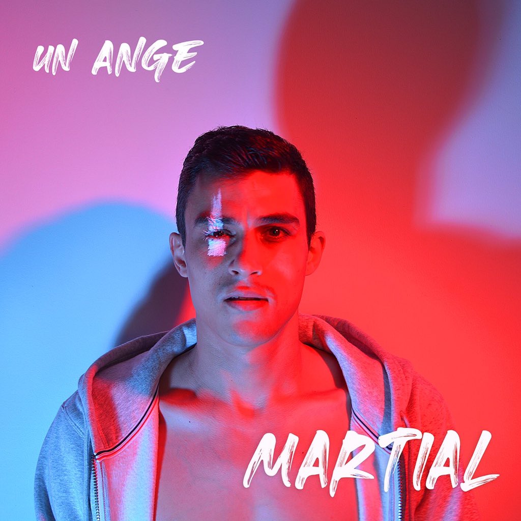 GabyBenchetrit's tweet photo. 2015->2021
#UnAngeMartial 
Il etait finaliste sur Nouvelle Star, il sort aujourd’hui son propre titre !
Quel beau chemin parcouru pour toi @martialboboy ✨
🎼Son single « Un Ange » est disponible sur toutes les plateformes 
🎬Et le clip c’est par ici : https://t.co/SxoA2gDmK2 https://t.co/GPCQStpG3p