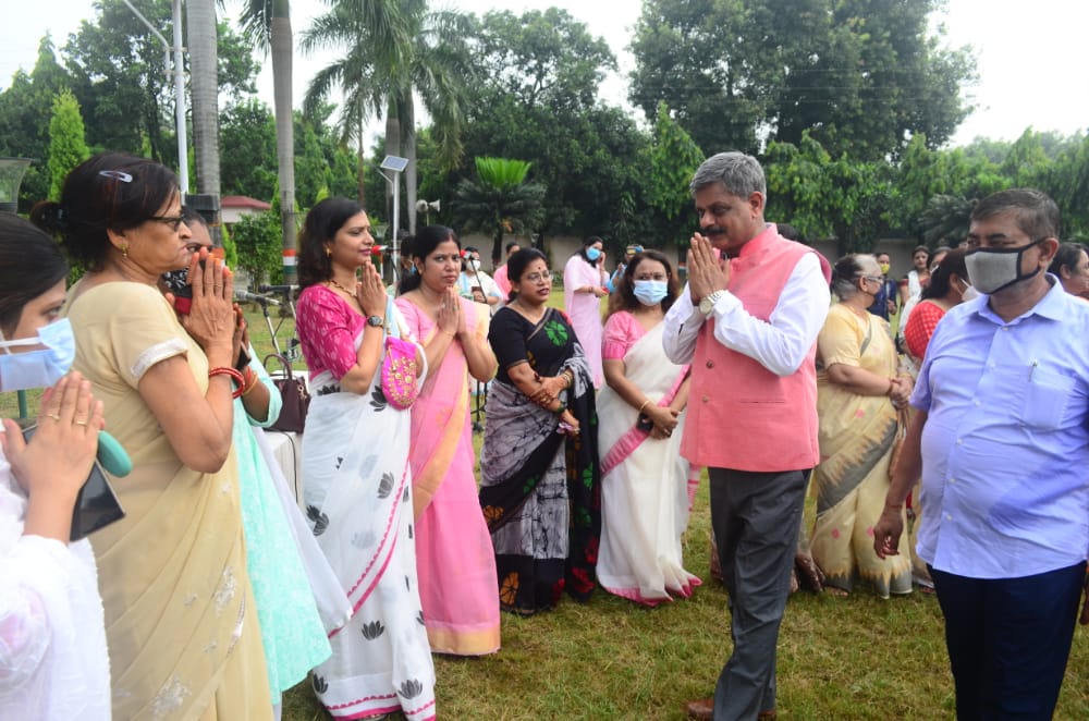 VC-DDUGU (@vcddugu) on Twitter photo Independence Day celebration at <a href="/DDUGU_Official/">Deen Dayal Upadhyaya Gorakhpur University</a>
Greetings to You all on 75th Independence Day.
🇮🇳 Independence Day celebration at <a href="/DDUGU_Official/">Deen Dayal Upadhyaya Gorakhpur University</a>
Greetings to You all on 75th Independence Day.
🇮🇳