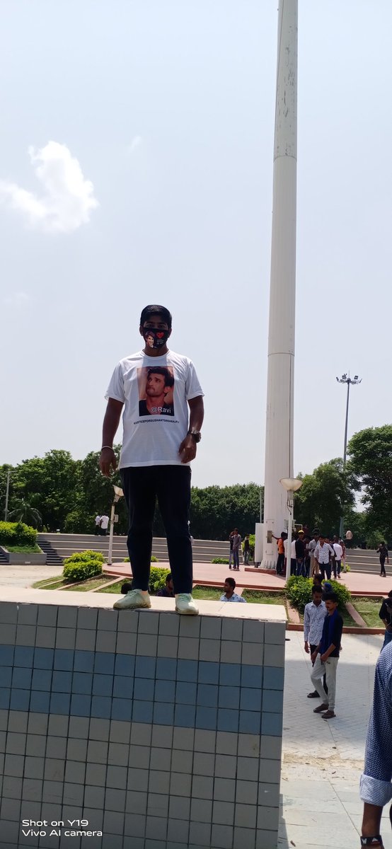 RaviKum31015242's tweet photo. It's a promise to myself that I will fight for the justice of sushant no matter what.
It's a promise to myself that I will not forget sushant . I will not forget that he is murdered
He is brutally murdered, tortured
I will uphold my duty and responsibility
#itssr https://t.co/JsemAg94UW