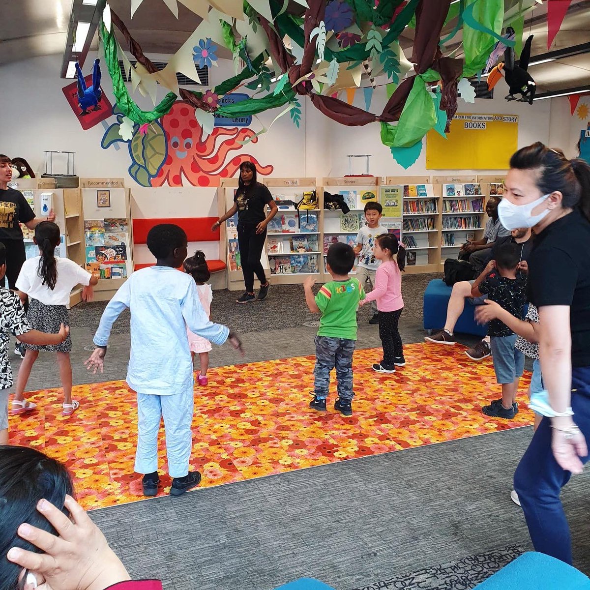 GreenwichLibs's tweet photo. Thank you so much to @STEPZDANCEuk for a superb #SummerReadingChallenge #WildWorldHeroes street dance session at #WoolwichLibrary! A great turn out, the children loved every minute - here’s a snippet of the fun! 💃 @LDNLibraries @Royal_Greenwich @Better_UK #LoveYourLibrary https://t.co/7sSU3vOUGE