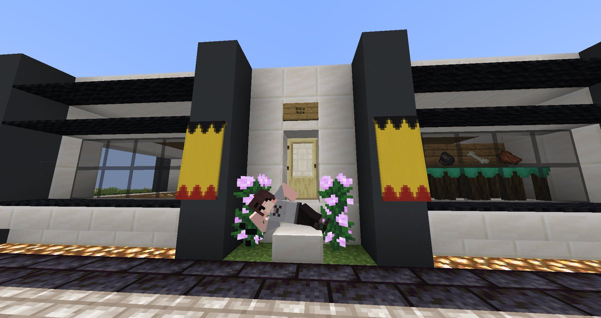 bob0fhydra's tweet photo. reopened my store #BallsSMP https://t.co/4jbcVltESb