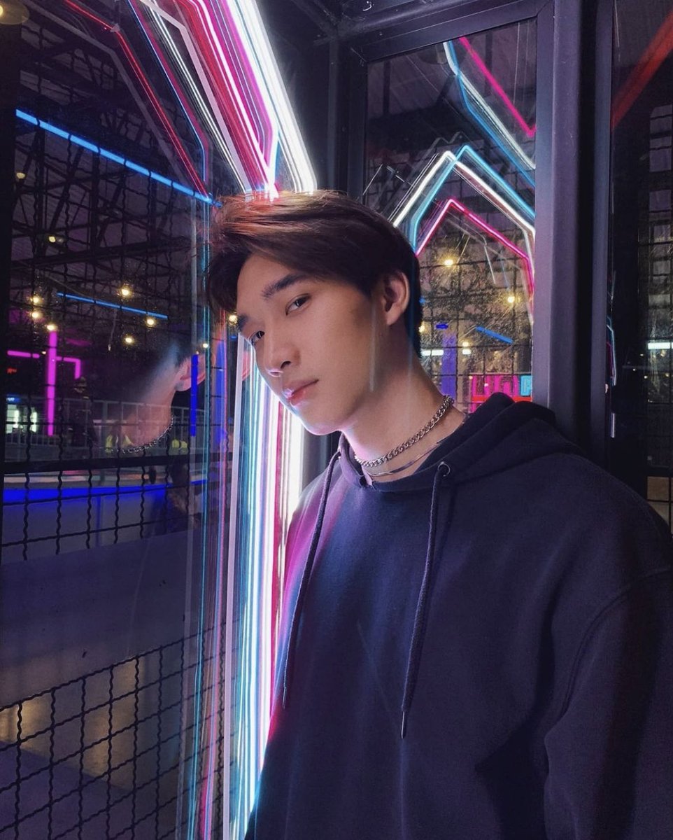 nohphouluangfan's tweet photo. 210815 | nohphouluang IG update 

What color is your life

@NPhouluang 
#nohphouluang  #วีนัสของโน่ https://t.co/SzCcGRsTWL