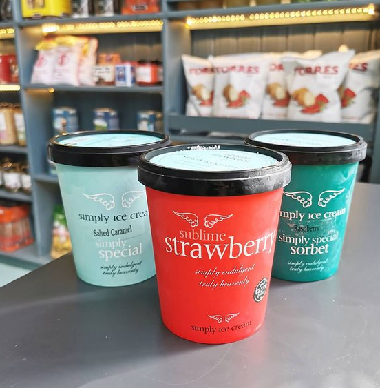 SimplyIceCream's tweet photo. You can find our mini tubs and sharing tubs (shown) at @gourmetkitchenfolkestone. Check them out if you're in the Folkestone area!

📷: @gourmetkitchenfolkestone https://t.co/17KuN3i8cj