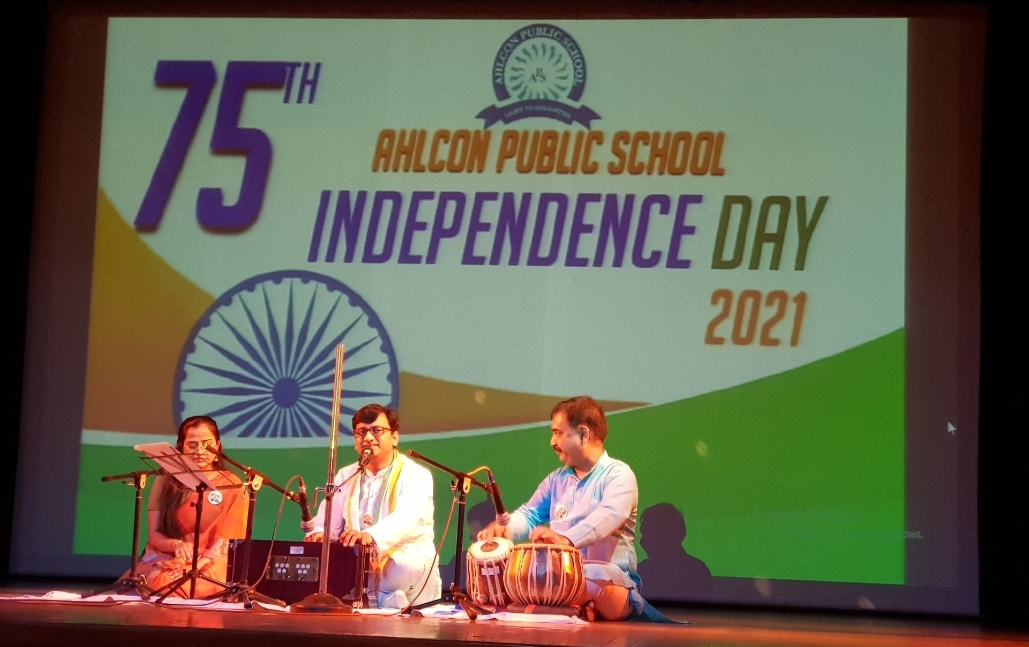 PublicAhlcon's tweet photo. #AHLCONPUBLIC celebrated #75IndependenceDay with lot patriotic fervor&amp; zeal with flag hoisting ceremony that filled everyone with pride &amp;honour.The exuberant &amp; enthusiastic performances of the staff received much deserved appreciation from everyone present @ashokkp @Ahlconpublic1 https://t.co/6eZRMIOdKZ