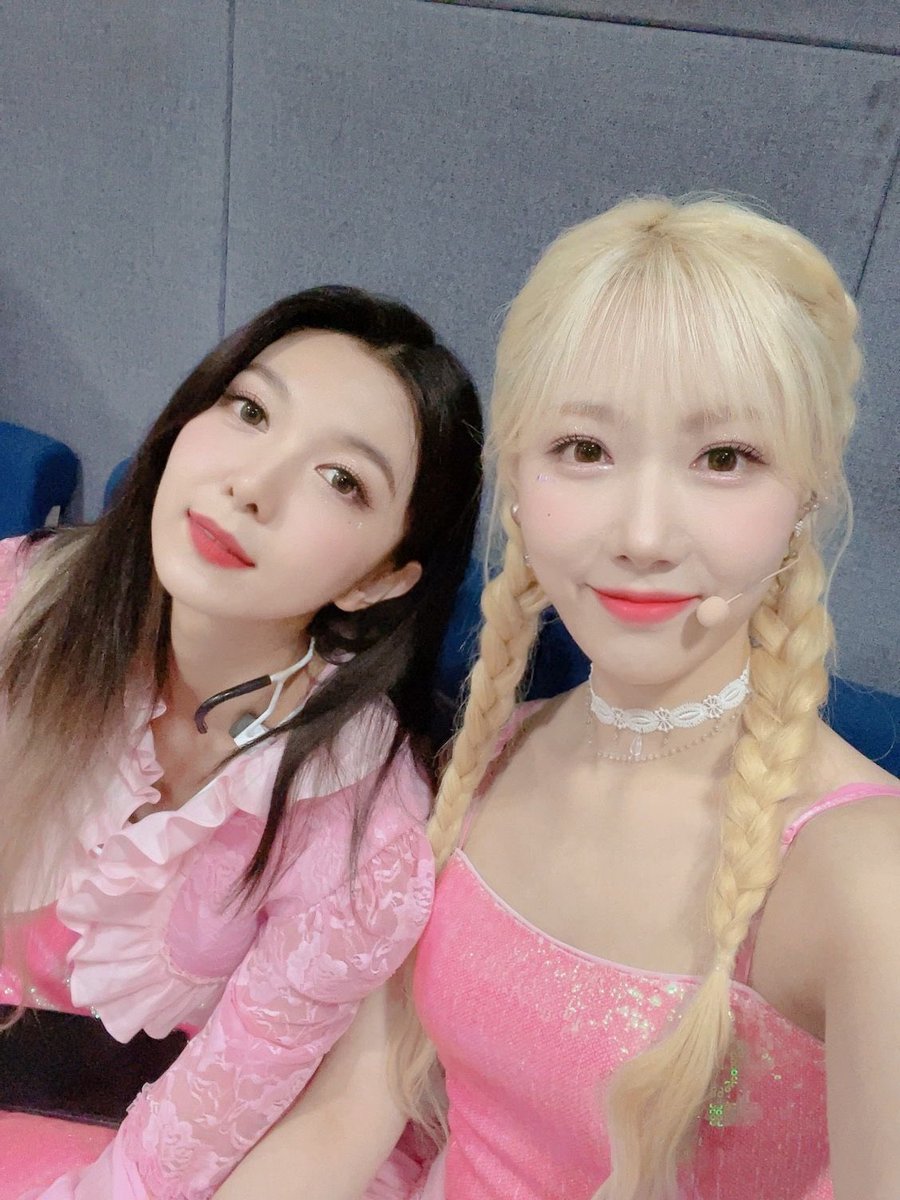picsofdami's tweet photo. .｡.:*☆ — #다미 #드림캐쳐 #DAMI
210815 cr: handong weverse https://t.co/I2k2eab225