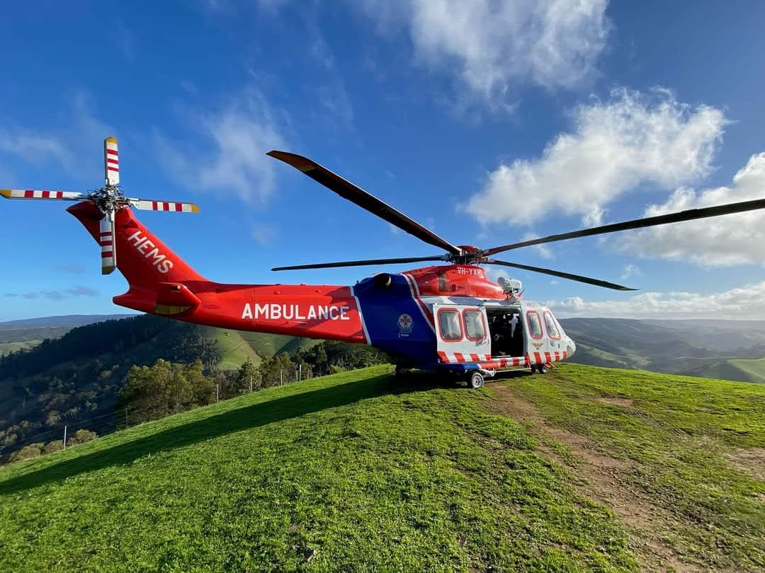 It's #WorldHelicopterDay and a great opportunity to acknowledge our wonderful @AmbulanceVic clinicians and @BabcockAusNZ pilots, flight crew and ground staff. Magnificent machines but only as good as the people responsible for them #BetterTogether