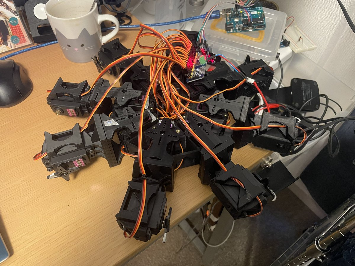 B_SKY_Lab's tweet image. 配線しんどそう
#Rospider