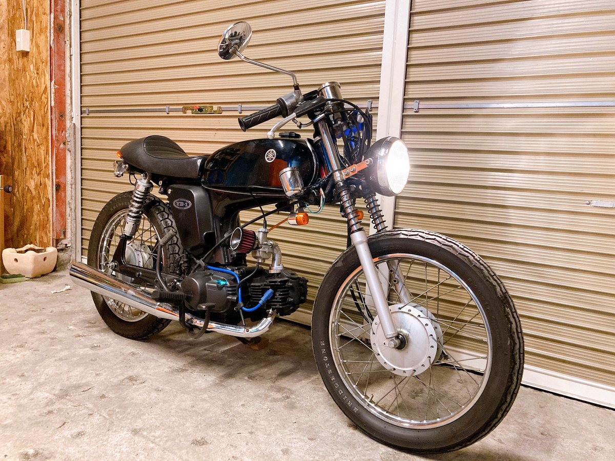 tzfid81720 様 YB-1 four カフェレーサー仕様