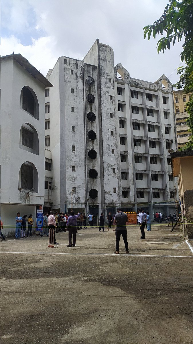 NairTnmc's tweet photo. We began the weekend on a sporty note, with the commencement of our Box Cricket Competition!
The faculty of the T N Medical College and BYL Nair Hospital took part in a fun game of cricket!
#100SaalBemisaal #100YearsOfNairHospital #NairHospitalCentenary #CentenaryYear #tnmc https://t.co/fljr2OyH1C