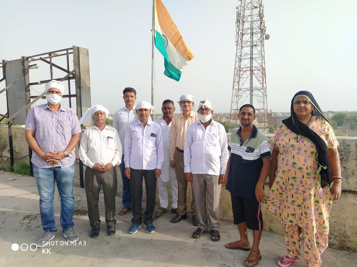 BSriganganagar's tweet photo. श्रीगंगानगर व हनुमानगढ़ के विभिन्न BSNL कार्यालयो में 75वें स्वतंत्रता दिवस के अवसर पर ध्वजारोहण समारोह की झलकियां। https://t.co/rQKOuNFl51