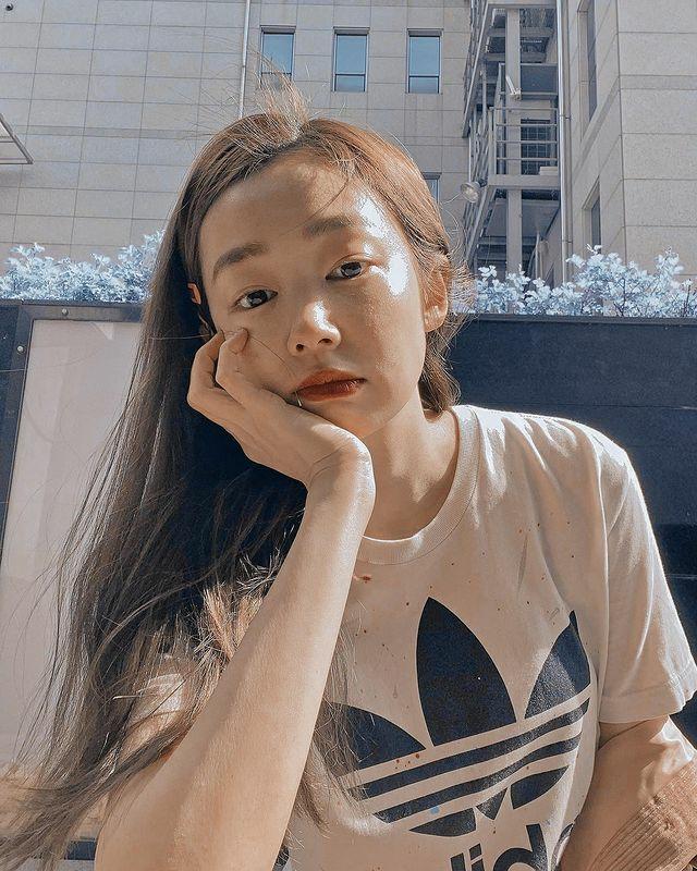 just____g1rl's tweet photo. Aesthetic queen💚 https://t.co/B0jxYk2rj5