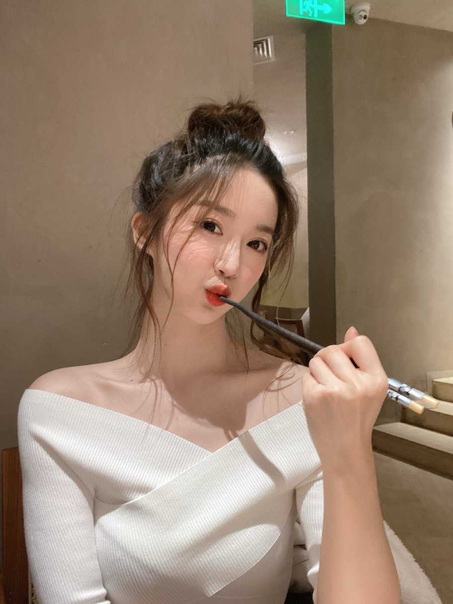 𝒵𝑒𝓎𝓇 🐰🥕 tweet media