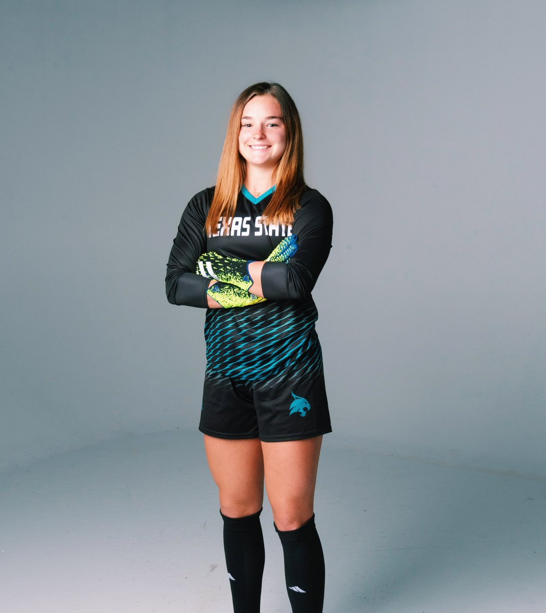 chrismank0's tweet image. Year 1 🖤 #EatEmUp