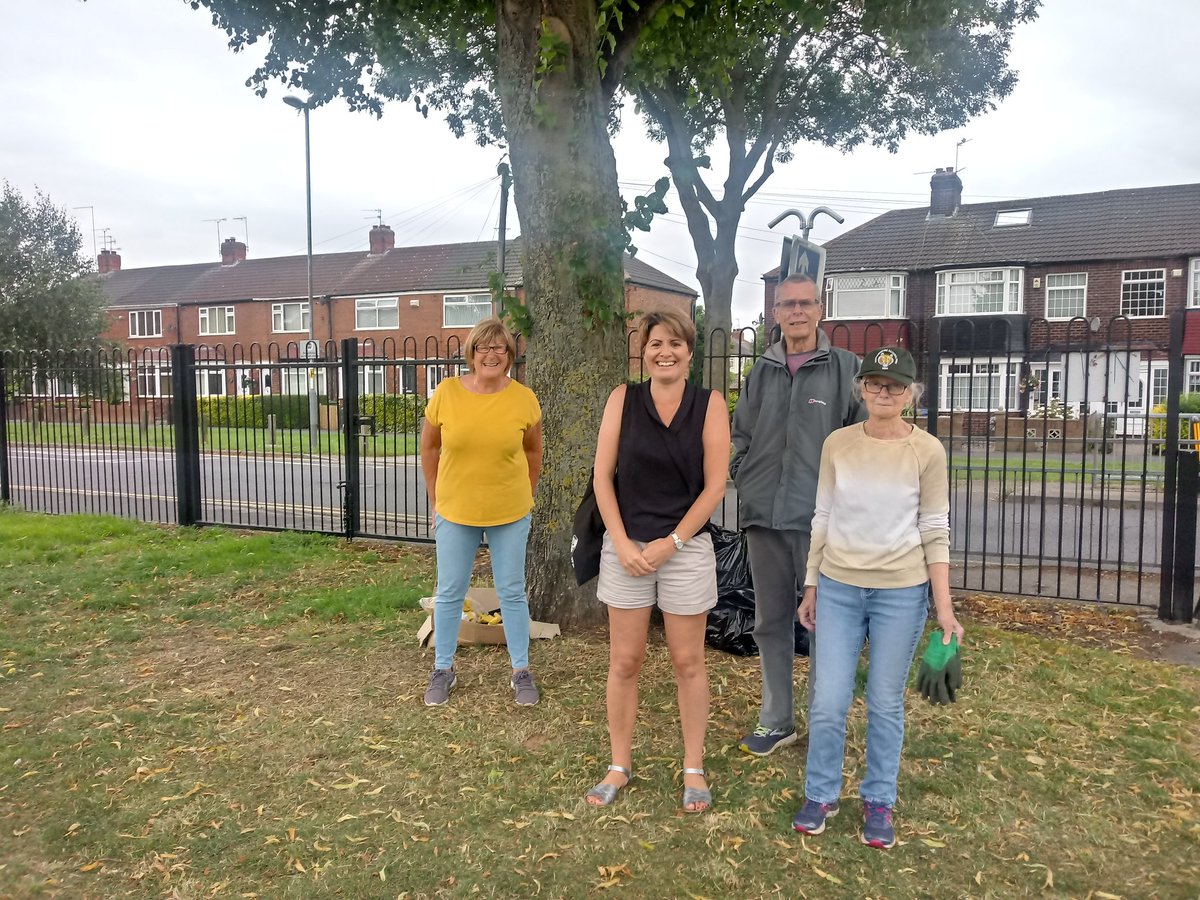JanetWorrell1's tweet photo. Well done to all the volunteers from @lane_friends.  Apologies for not getting a photo of everyone . Great community effort.
The field all ready for the sports, health and  playday Friday 20th August. Bring a picnic join in and see future plans. #Hessle #Community #FirstLane https://t.co/EkyVaQLj2T