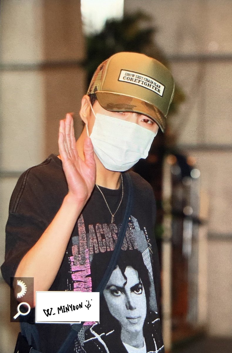 W_MINYOON's tweet photo. 210815 퇴근

수고했어요~

@official_yoon_ 
#WINNER #위너 #강승윤 #승윤 #kangseungyoon #yoon https://t.co/ueKbj5AY6L