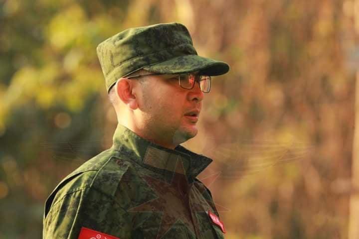 pyaezone's tweet photo. "Arakan Army's General @TwanMrat says they're planning to include muslims in their administration in #Rakhine . He also highlighted that #HumanRights orgs should be wary of their actions as they do more harm in reconciliation between the communities"

#WhatsHappeningInMyanmar https://t.co/uBPabXNVDa