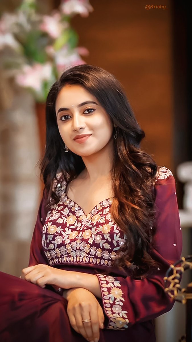 Krishg_'s tweet image. #Chellama @priyankaamohan 😍
Wallpaper ✨
#Priyankamohan