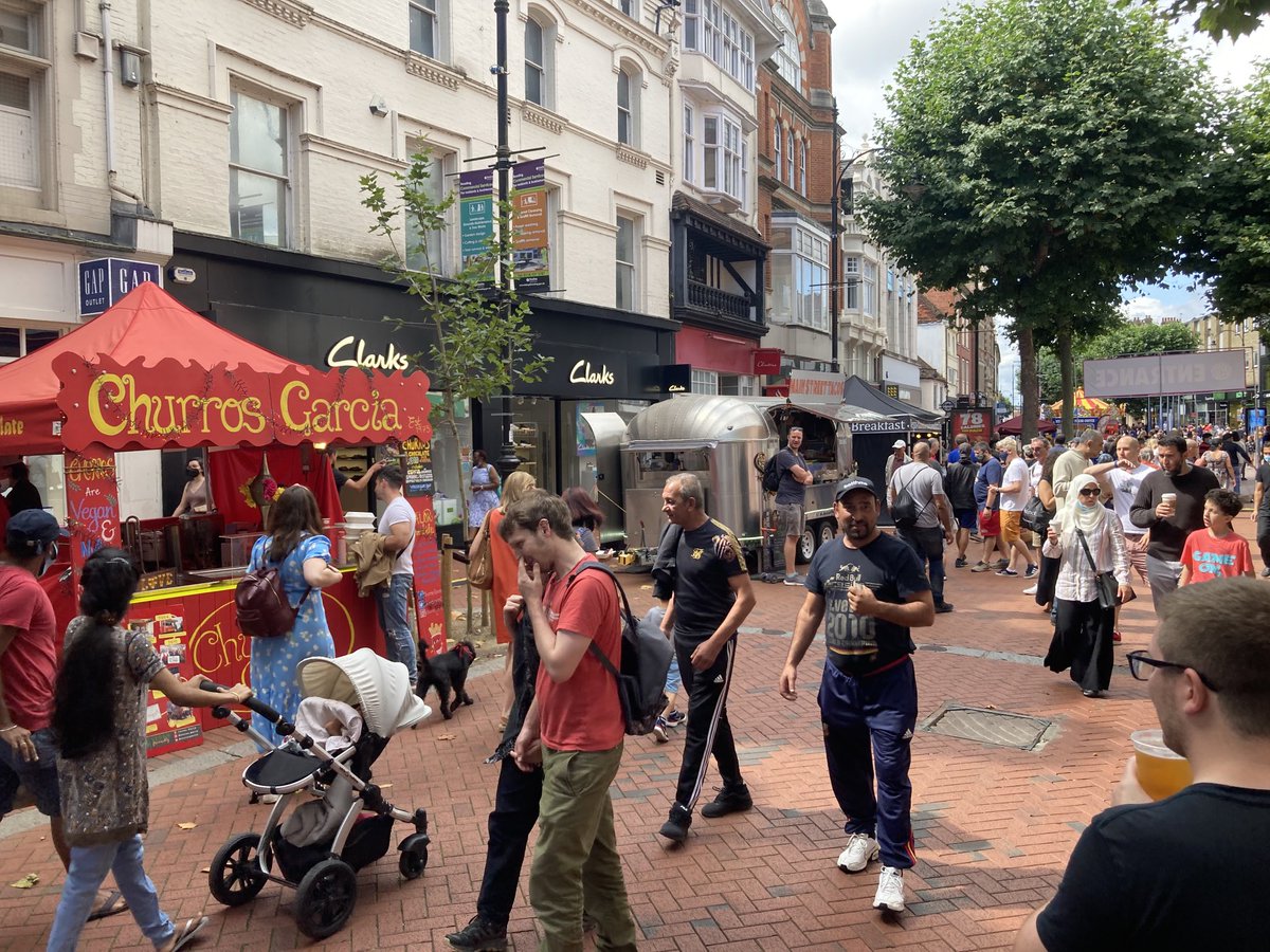 ReadingBID's tweet image. ⁦@bluecollarfood⁩ Eat Reading on Broad Street. Incredible atmosphere. Great music. Epic food. Last day today! Don’t miss out!