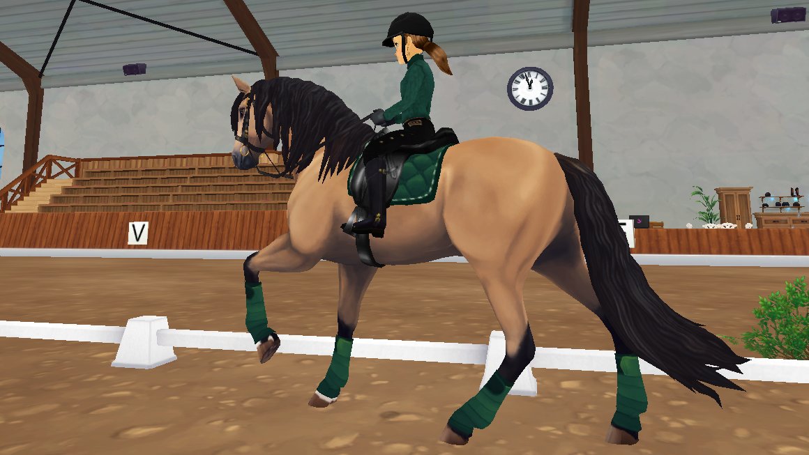 Daphne Silverforest tweet media