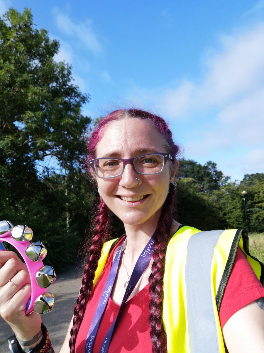 Lanesra4's tweet photo. The best way to start a Sunday? Marshalling at @parkrunUK @ElthamJrparkrun and in the sun no less!
Well done to all the juniors, it's wonderful to see the next generation enjoying being outdoors 🌄
#loveparkrun https://t.co/7uXmQzLQzl