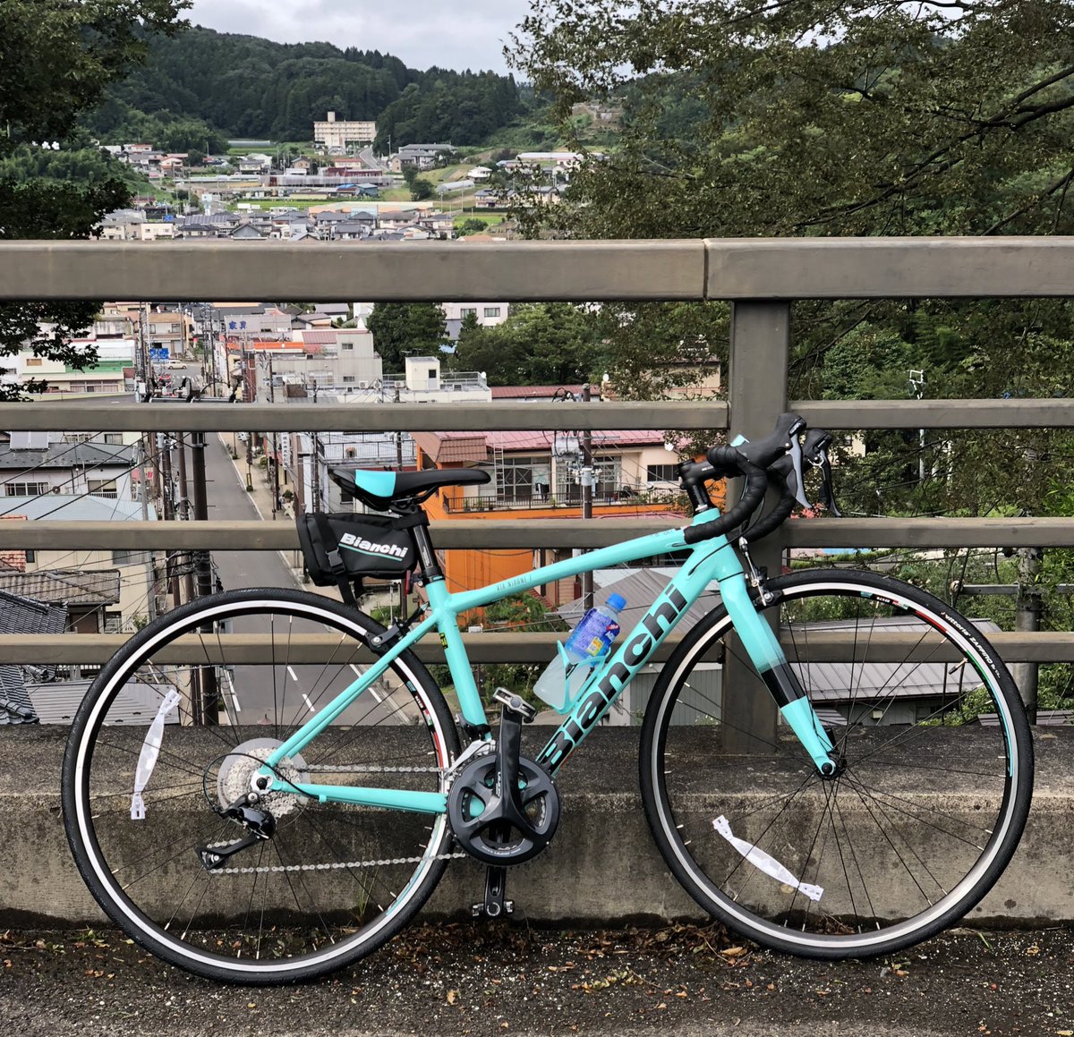 よどん 憧れてたグローブを買った 手が滑らなくて走りやすい ロードバイク初心者 荒北靖友 弱虫ペダル よどん 憧れてたグローブを買った 手が滑らなくて走りやすい ロードバイク初心者 荒北靖友 弱虫ペダル