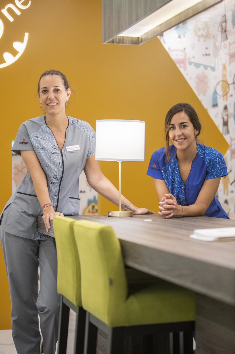 lovisuales's tweet photo. En Centro de especialidades Gurpegui con Elena y Sara en #Lovisual21
.
🟡 PAISAJE URBANO, LO NATURAL DE LA REGIÓN 🟢
📅 octubre 2021
📍Logroño y La Rioja
.
#clinicadental #diseño #cultura #comercio #gastronomía #Logroño #larioja #reservaparavolver
📸 Rafa Lafuente https://t.co/CRHpLlNWlY